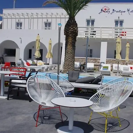 Boutique 3* Kamari (Santorini)