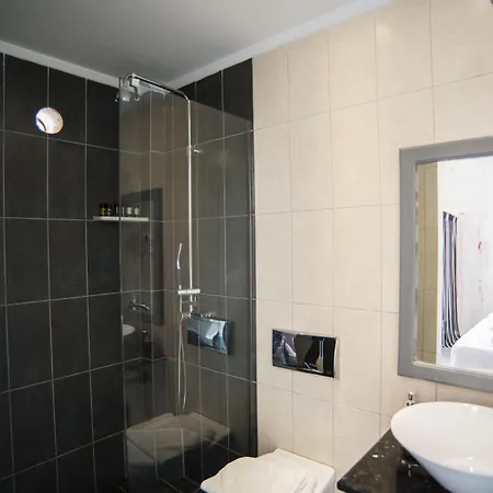 Boutique 3*