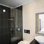 Boutique 3*