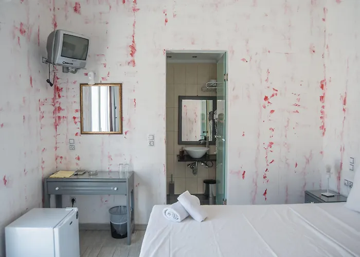 Boutique Kamari (Santorini)