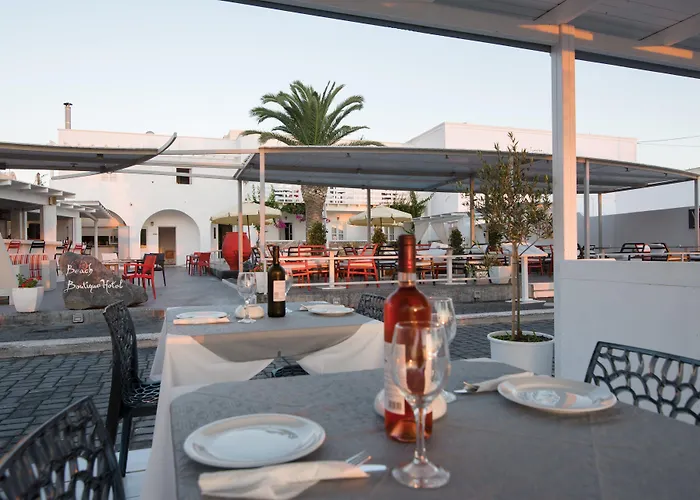 Boutique Kamari (Santorini)