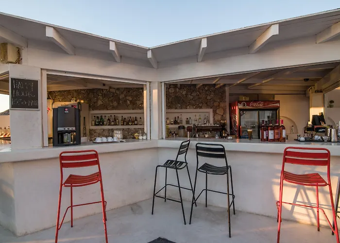 Boutique 3* Kamari (Santorini)