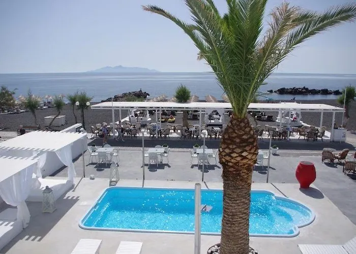 Boutique Kamari (Santorini)