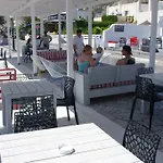 Boutique Kamari (Santorini)